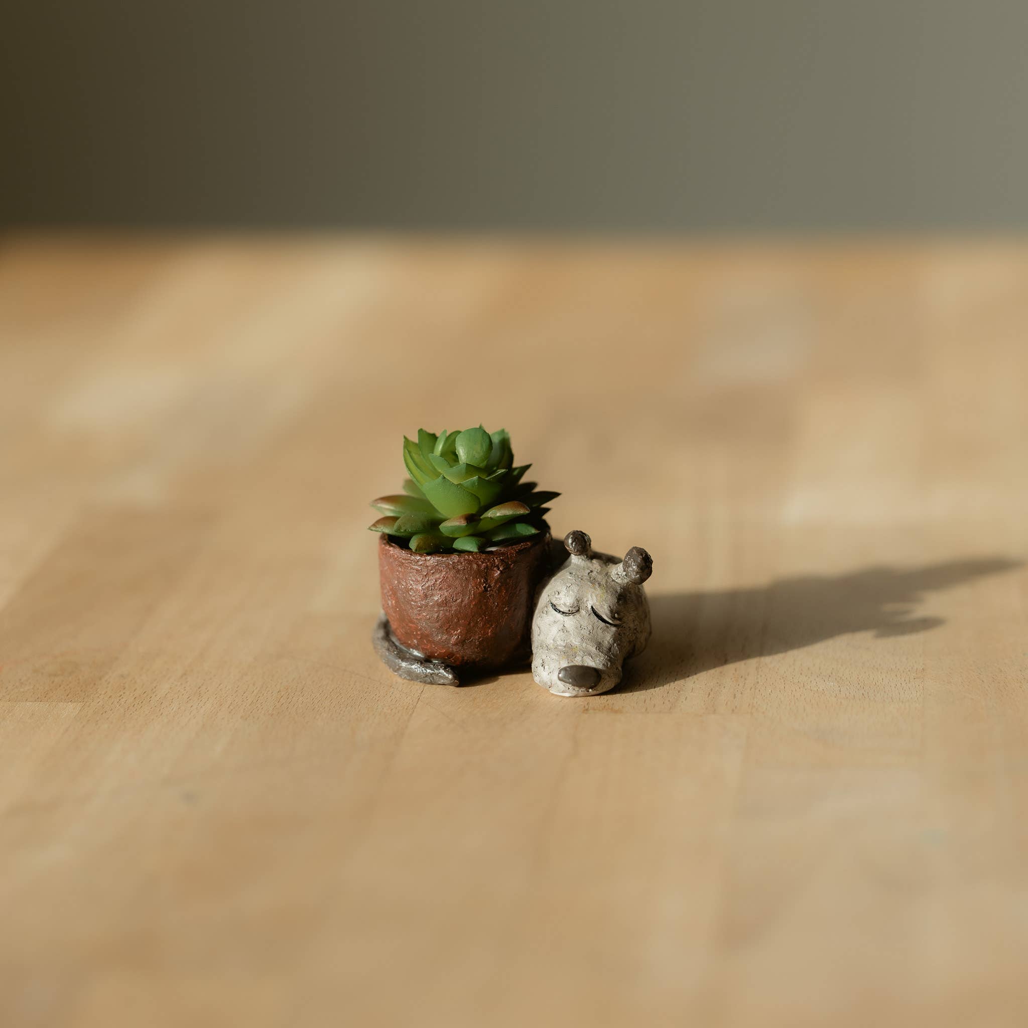 Baby Dreamer Dog Mini Blobhouse Planter